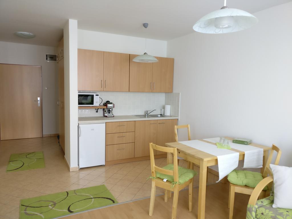 Jade Apartment Hegykő Екстериор снимка