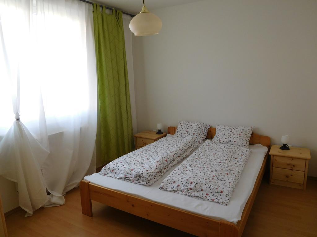 Jade Apartment Hegykő Екстериор снимка